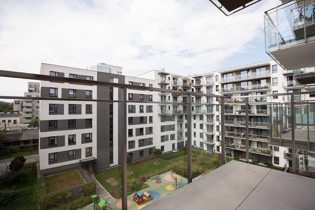 Easy & Comfortable, With Balcony, Very Close To The Center Варшава Екстериор снимка