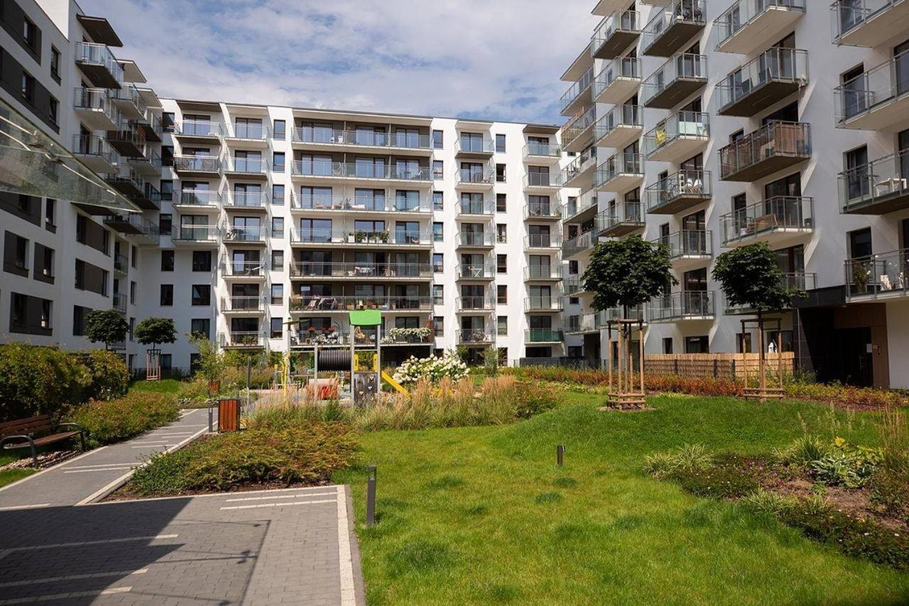 Easy & Comfortable, With Balcony, Very Close To The Center Варшава Екстериор снимка